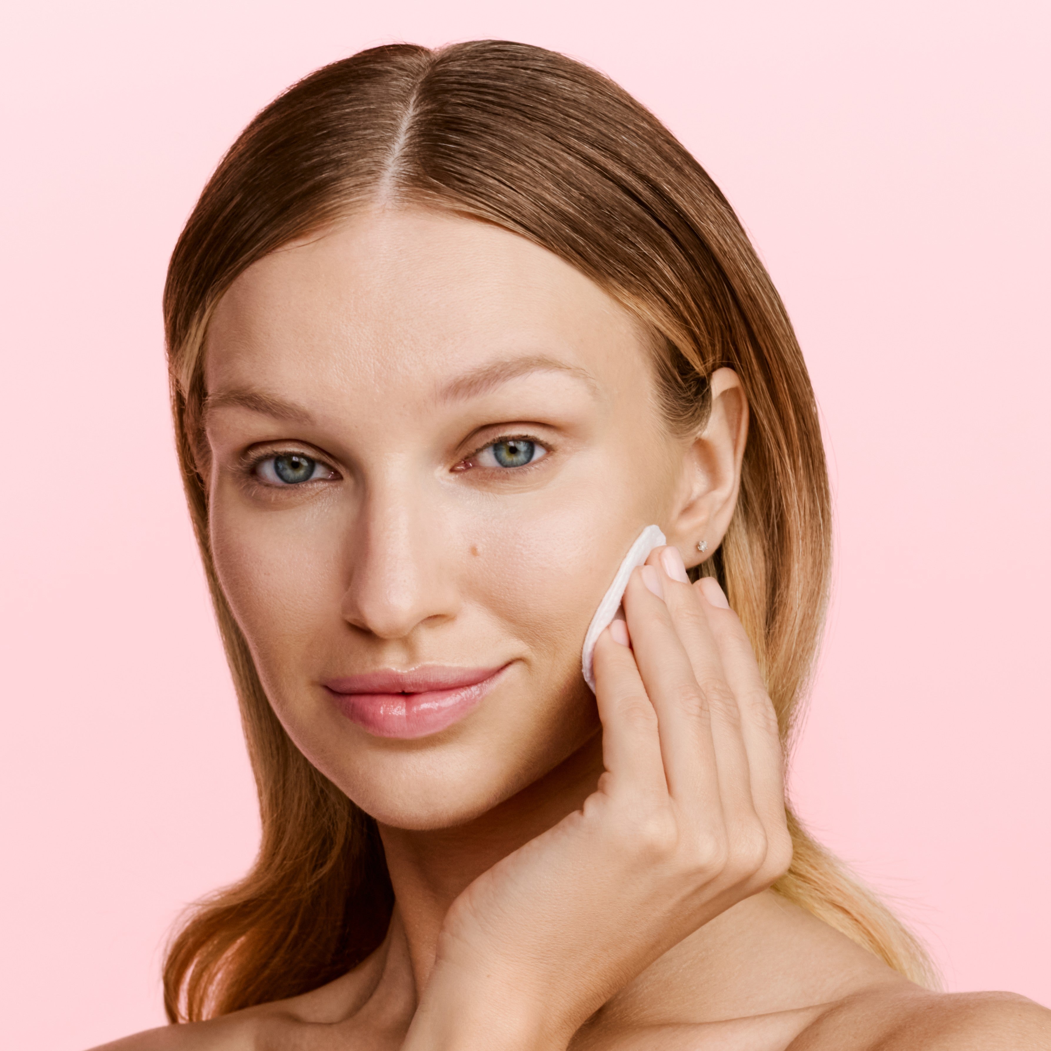 Skin cleansing and make-up removals