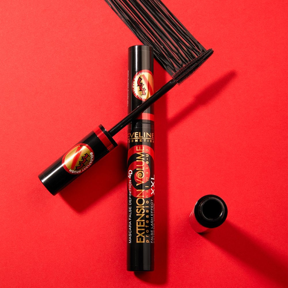 Mascara with artificial eyelashes effect - 2